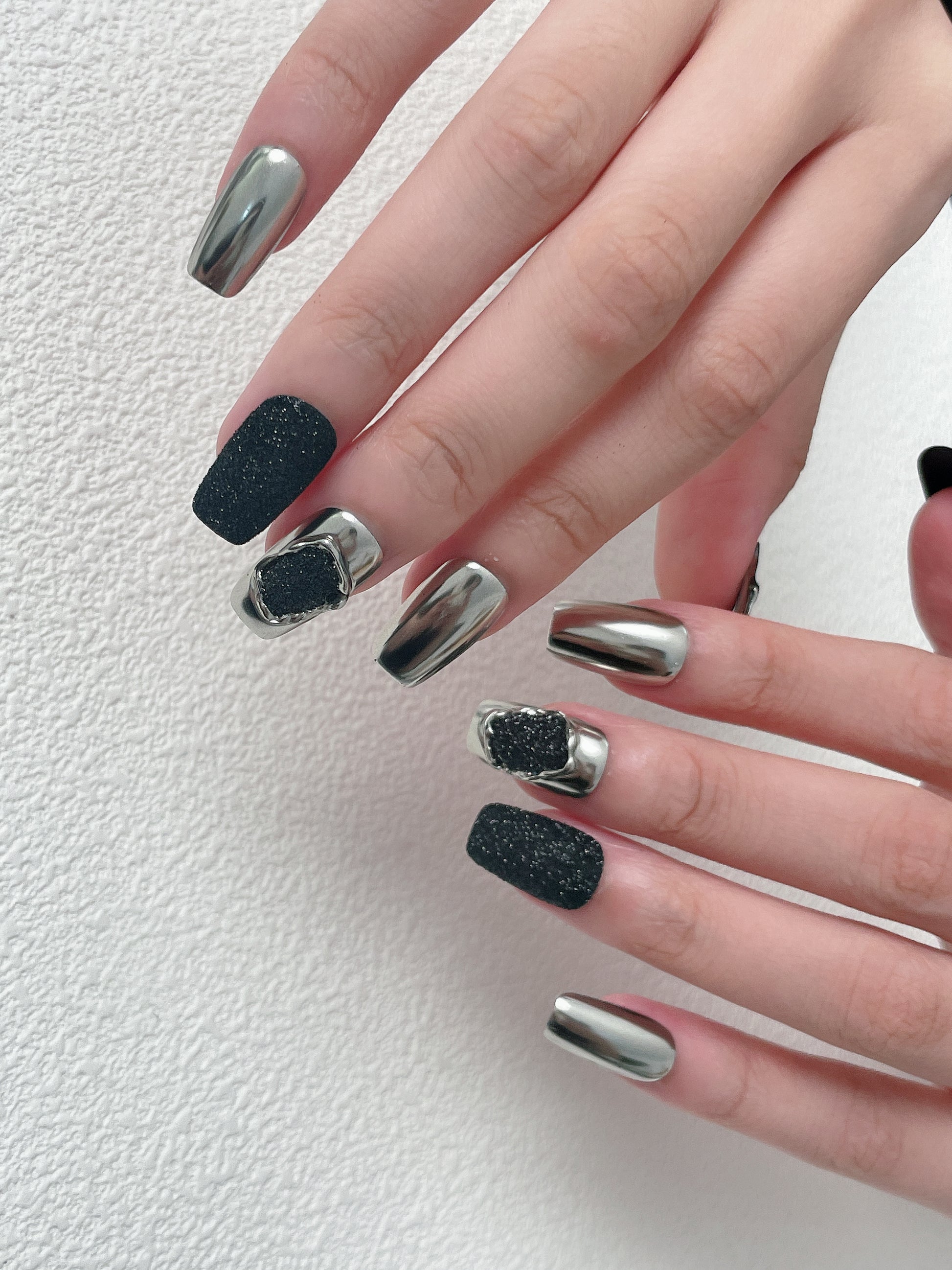 Black & Silver Mirrored Nails with a Midnight Gravel Vibe